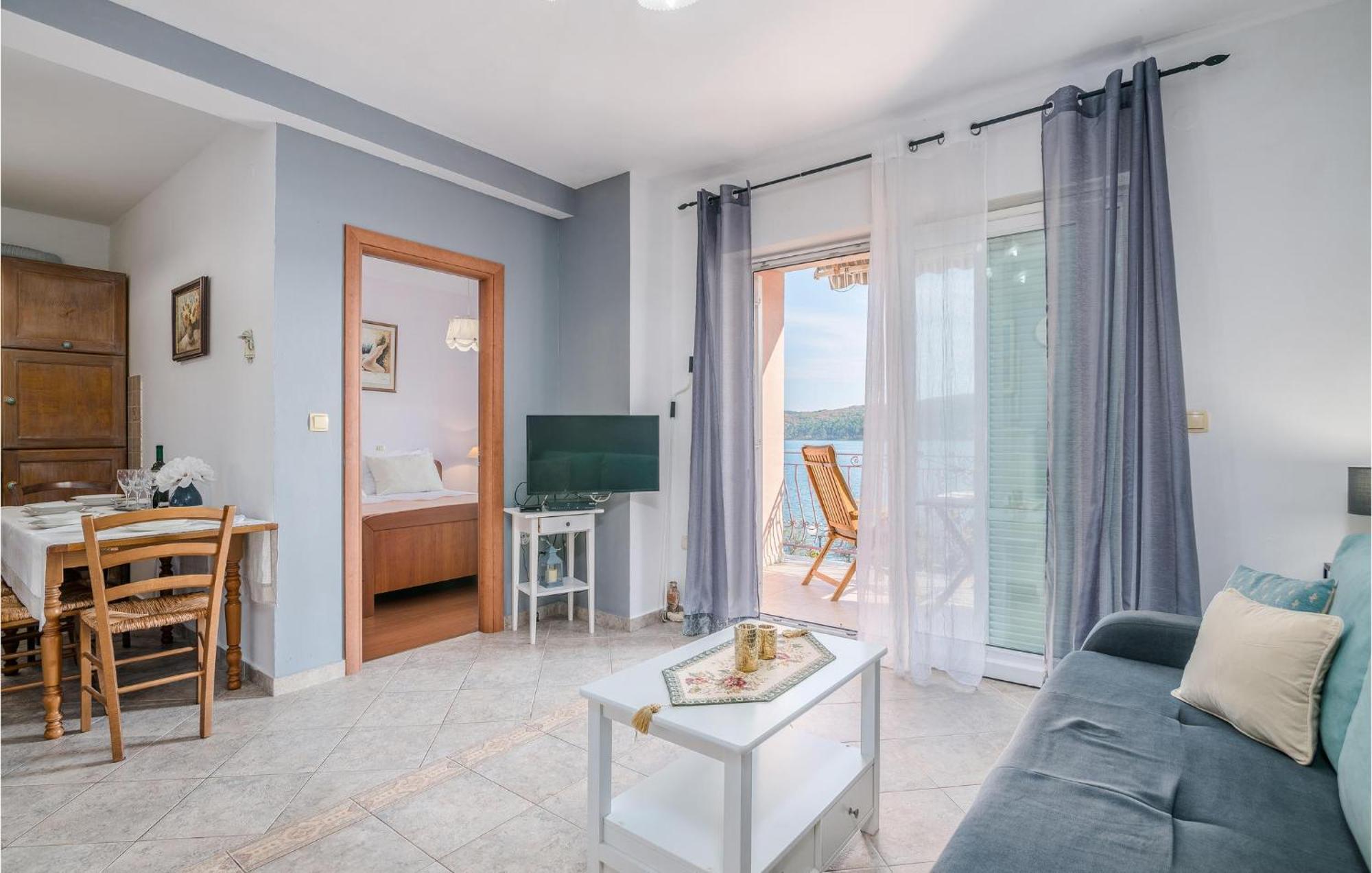 Gorgeous Apartment In Cizici With House Sea View Zewnętrze zdjęcie