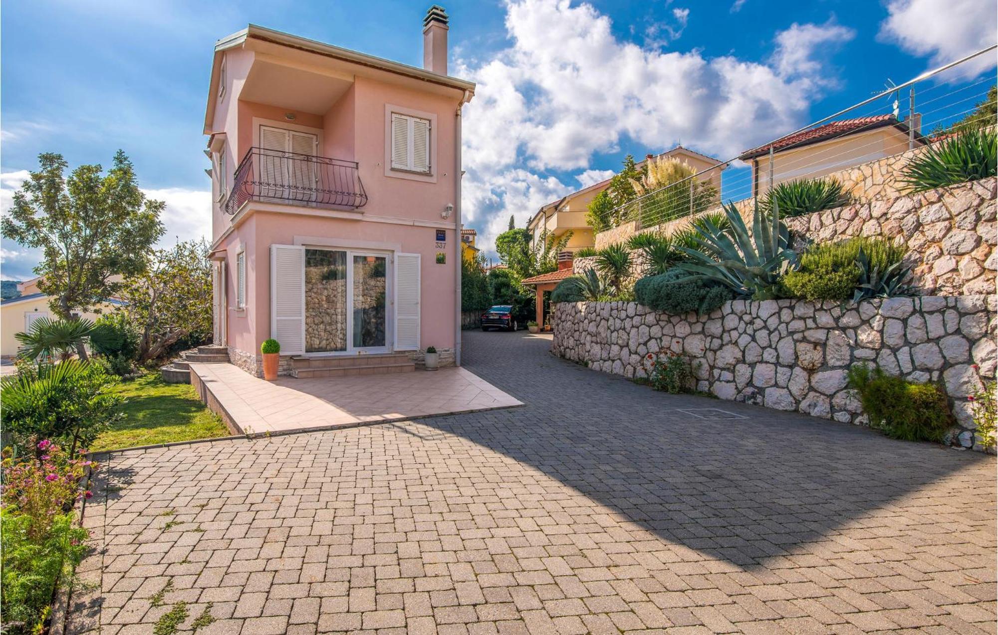 Gorgeous Apartment In Cizici With House Sea View Zewnętrze zdjęcie